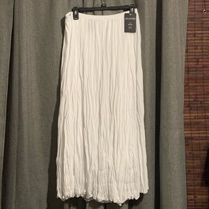 White pleated skirt